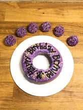 Load image into Gallery viewer, Donut Cake
